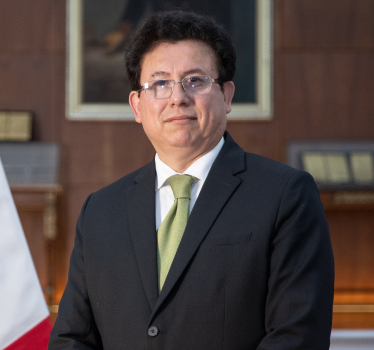 Dr. Miguel Ángel Rodríguez Mackay